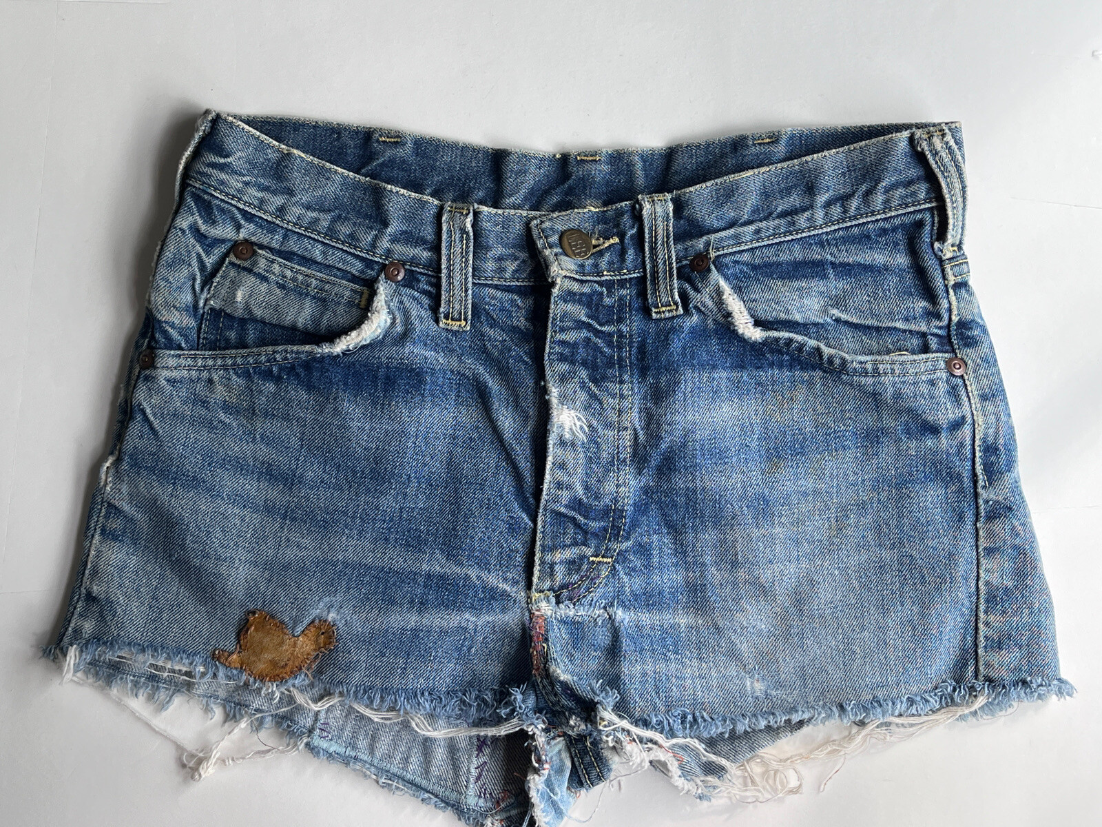 Vintage 1970s cut-offs Lee Denim Jeans Shorts Patched Repaired 28″ Waist