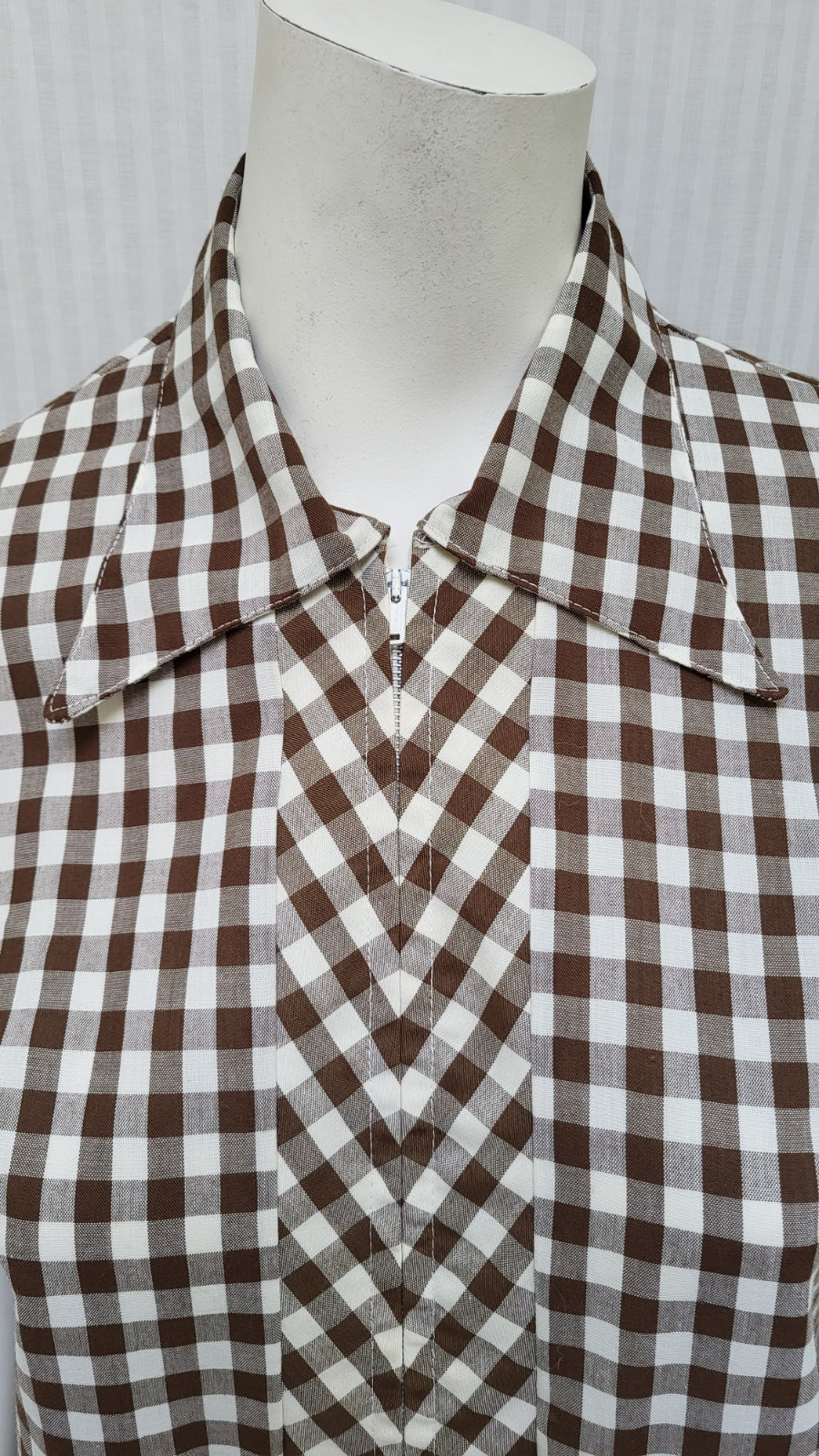 Vintage 1950/60s Brown Check Zip Front Collared Dress – Size M -EUC
