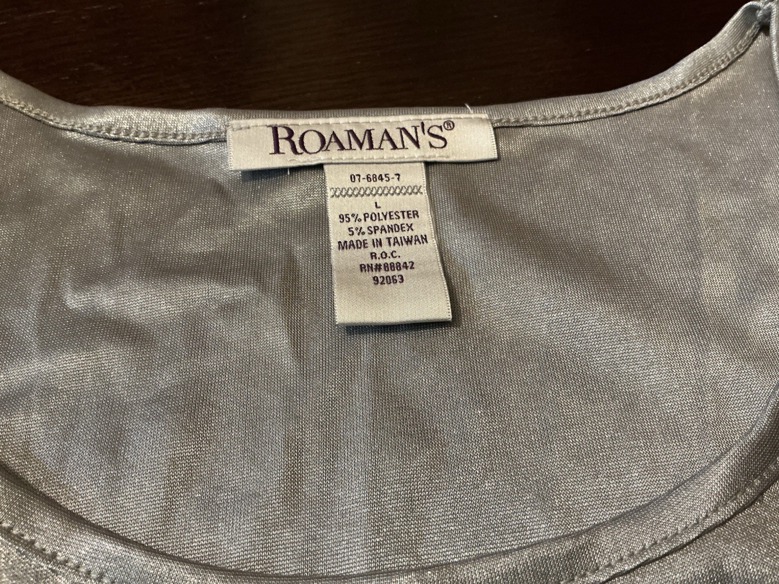 Silver Metallic Satin Shiny Camisole Shirt Top L, Roaman’s, short sleeve, used