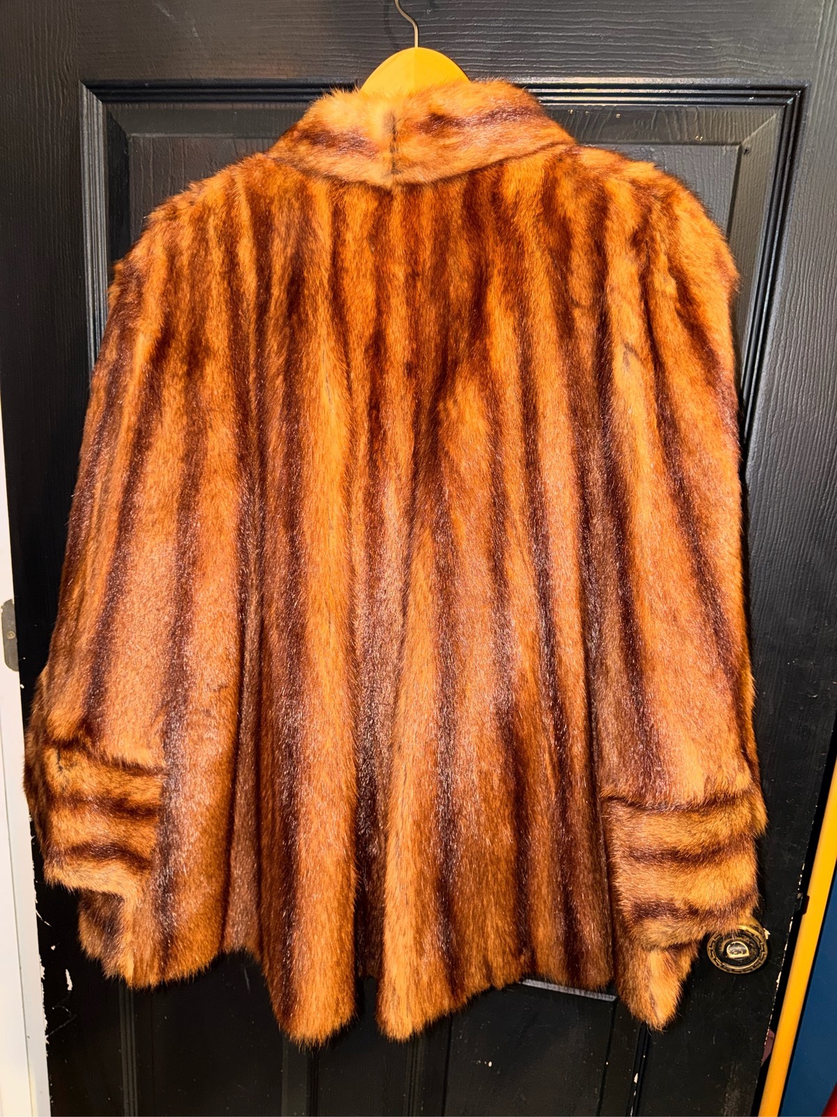 Vintage 1940s- 1950s Macy’s New York Genuine Striped Fur Cape/Coat Women’s Sz M