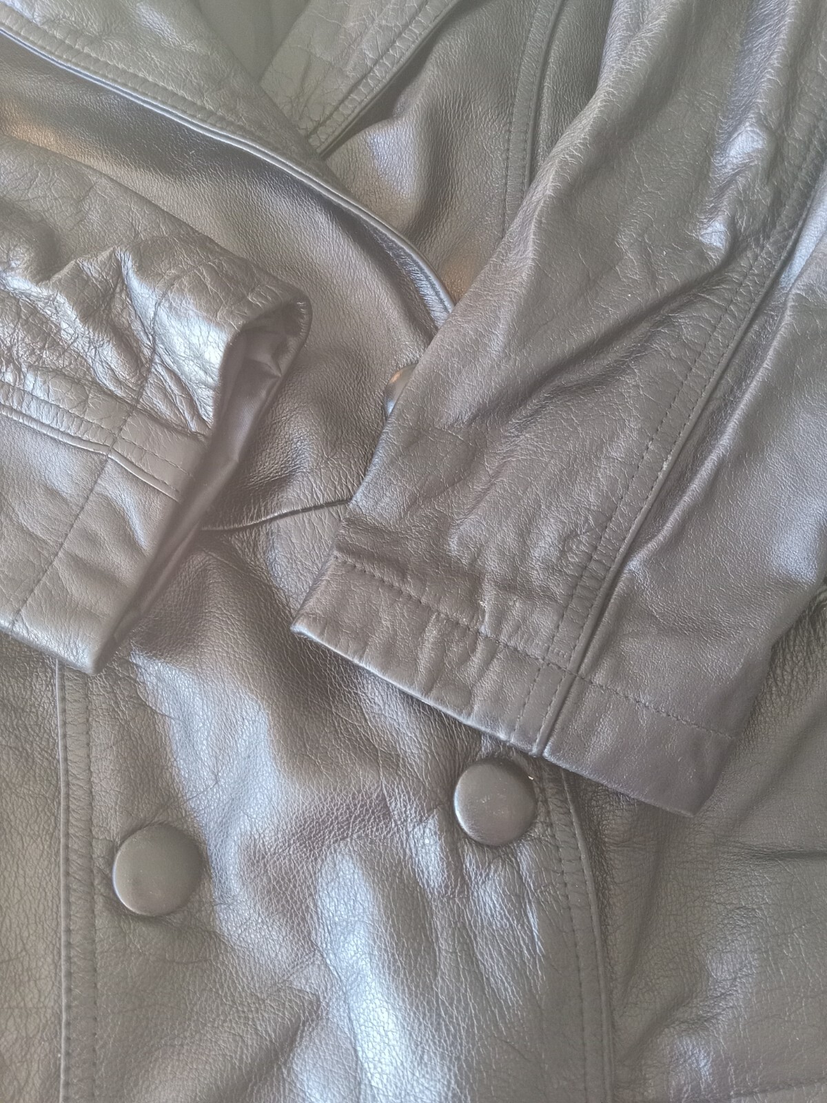 Size M, Wilsons Thinsulate 3M Thermal Insulation Black Leather Jacket, Woman’s