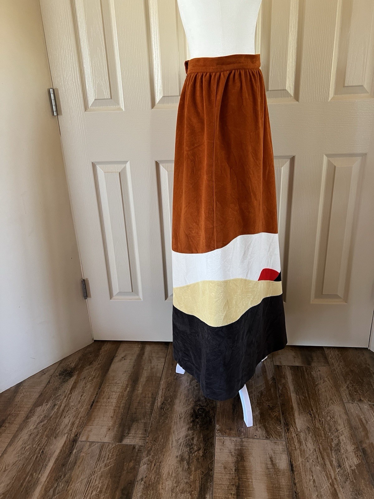 Vintage 70s maxi skirt Vanity Fair earth tones sun set scene rare size s/m boho