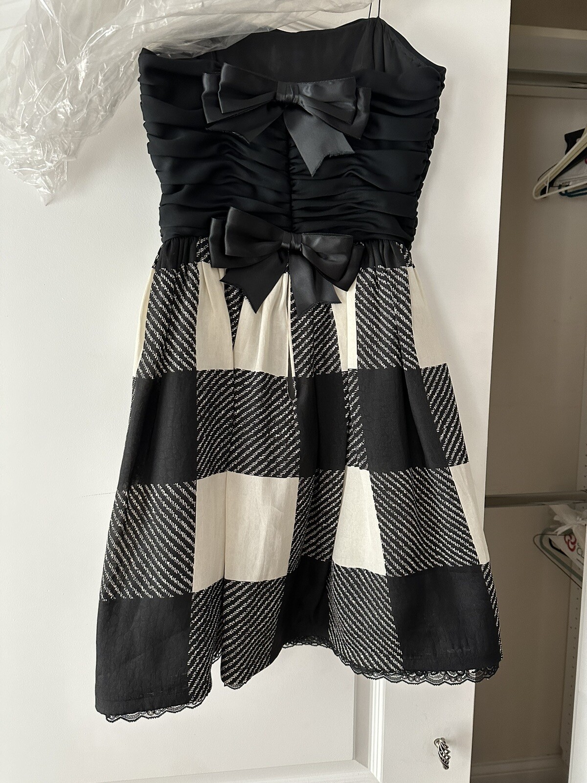 vintage Bill Blass Dress 10 same as worn by Marisa Tomei