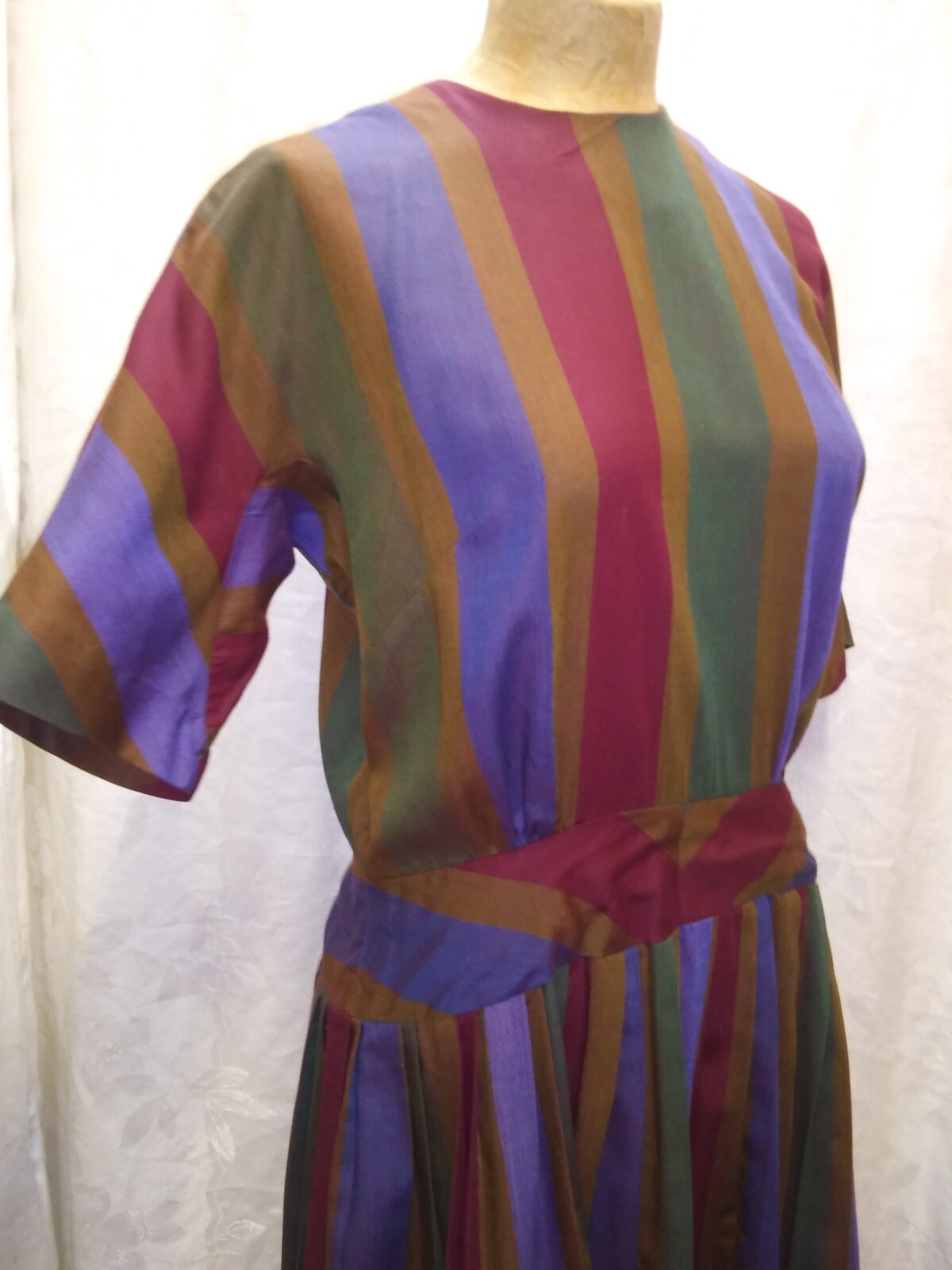 1950’s Brown Dark Red Blue Green Cotton Day Dress by Jeanne Model Size M