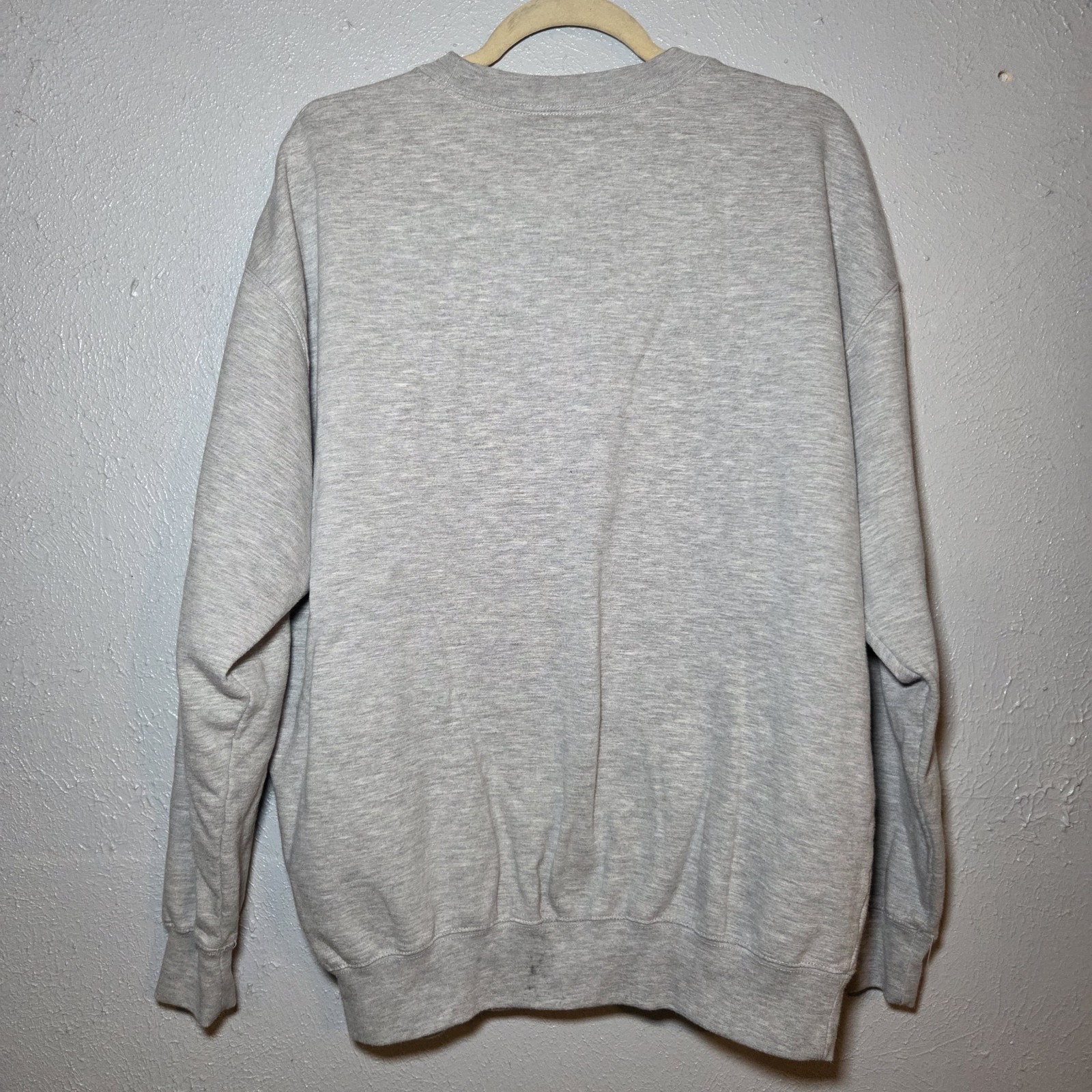 Vintage 1990s Penguin Embroidered Grandma Crewneck Sweatshirt Size XL Gray