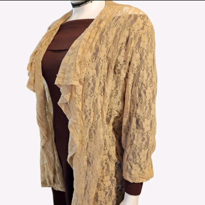 Vintage 90s Salon Studio Women’s Sz LP Boho Style Tan Floral Lace Cardigan