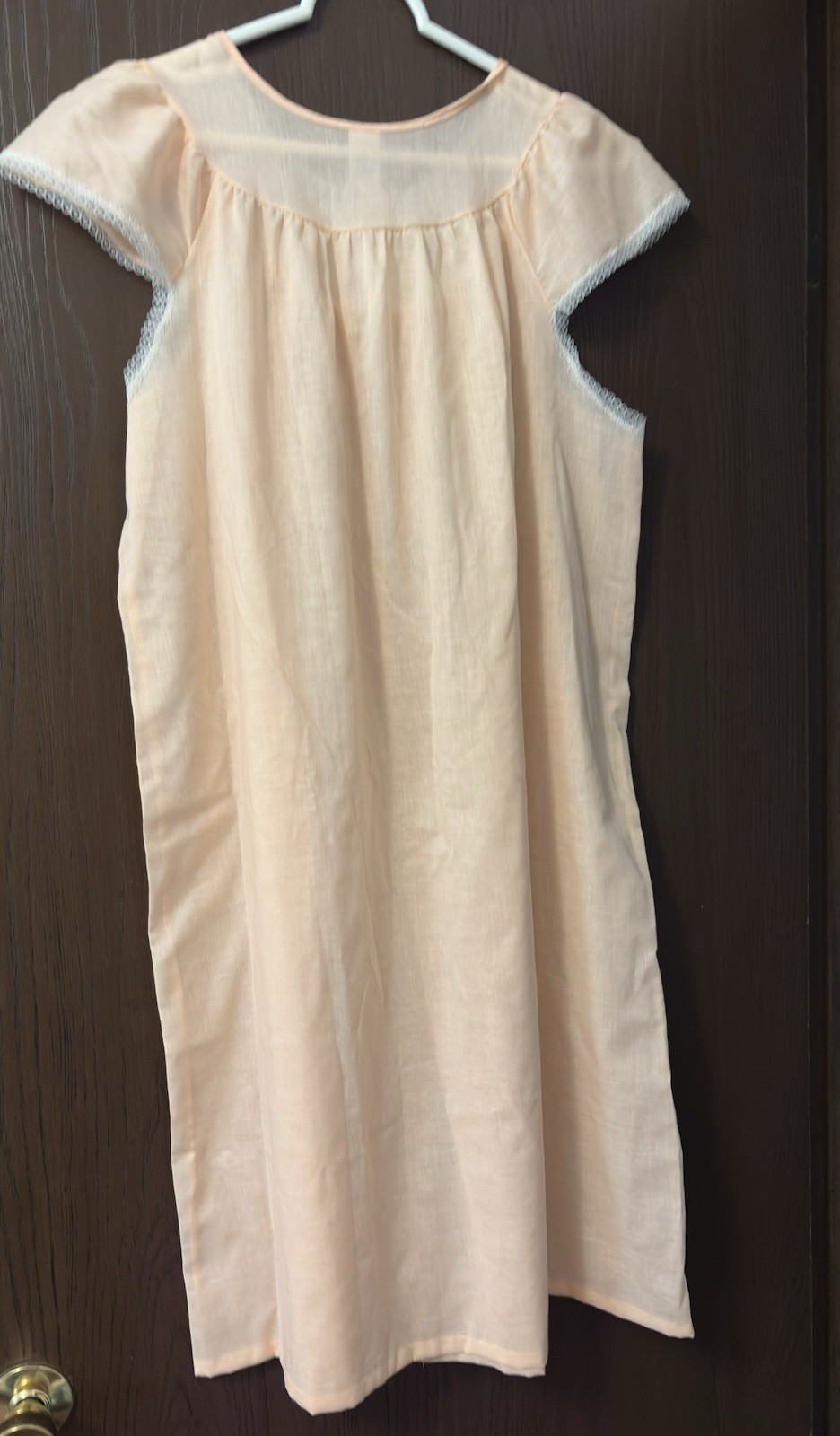Vintage Berkliff Knee Length Peach Nightgown Lace & Flutter Sleeve Size M