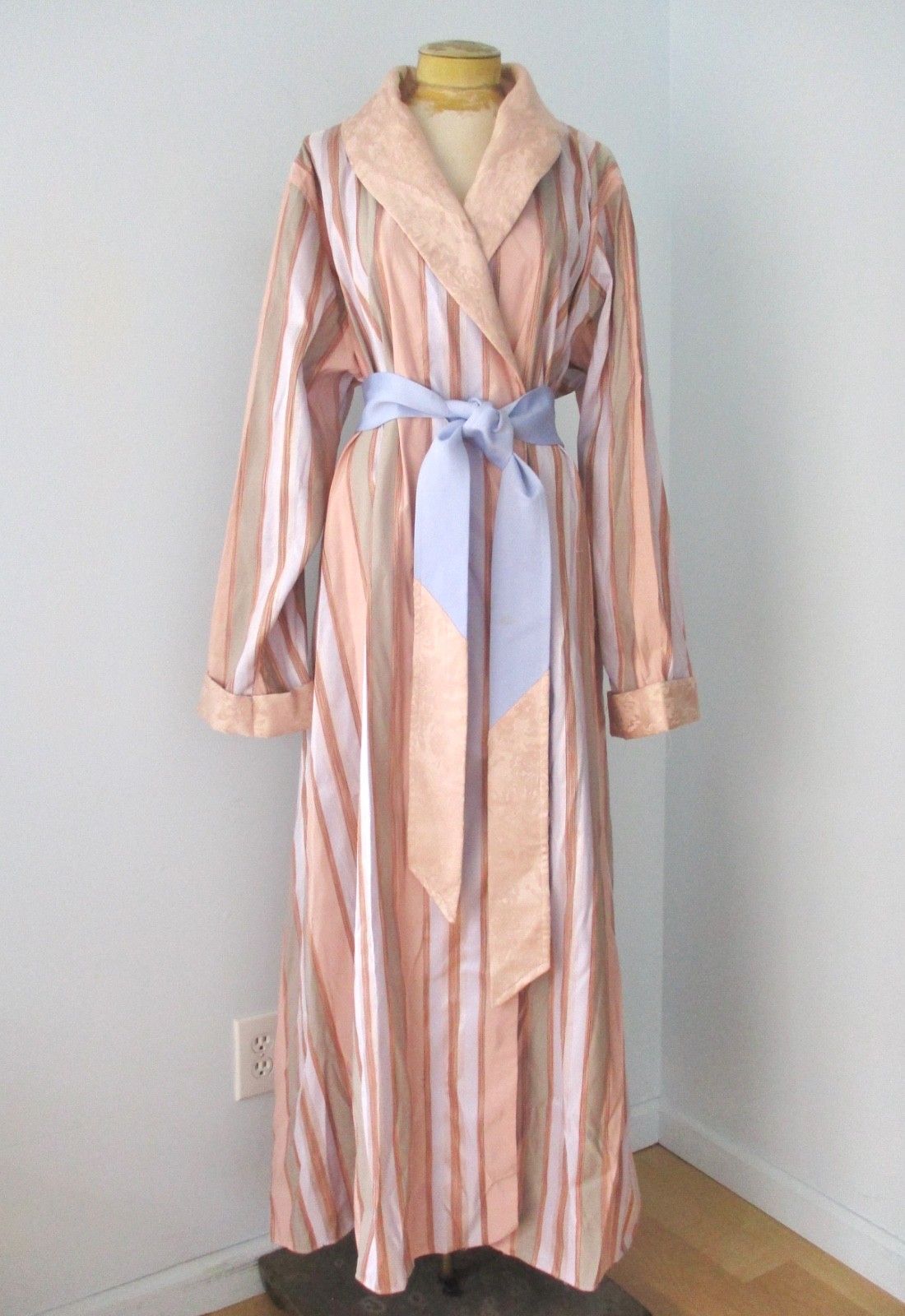 Vtg 20s style pink stripe heavy jacquard rococo long luxurious robe coat sash XL