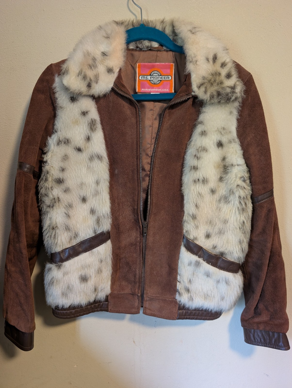 Vintage Ms. Pioneer Women’s 10 Genuine Leather Suede & Faux Fur Button Up Jacket