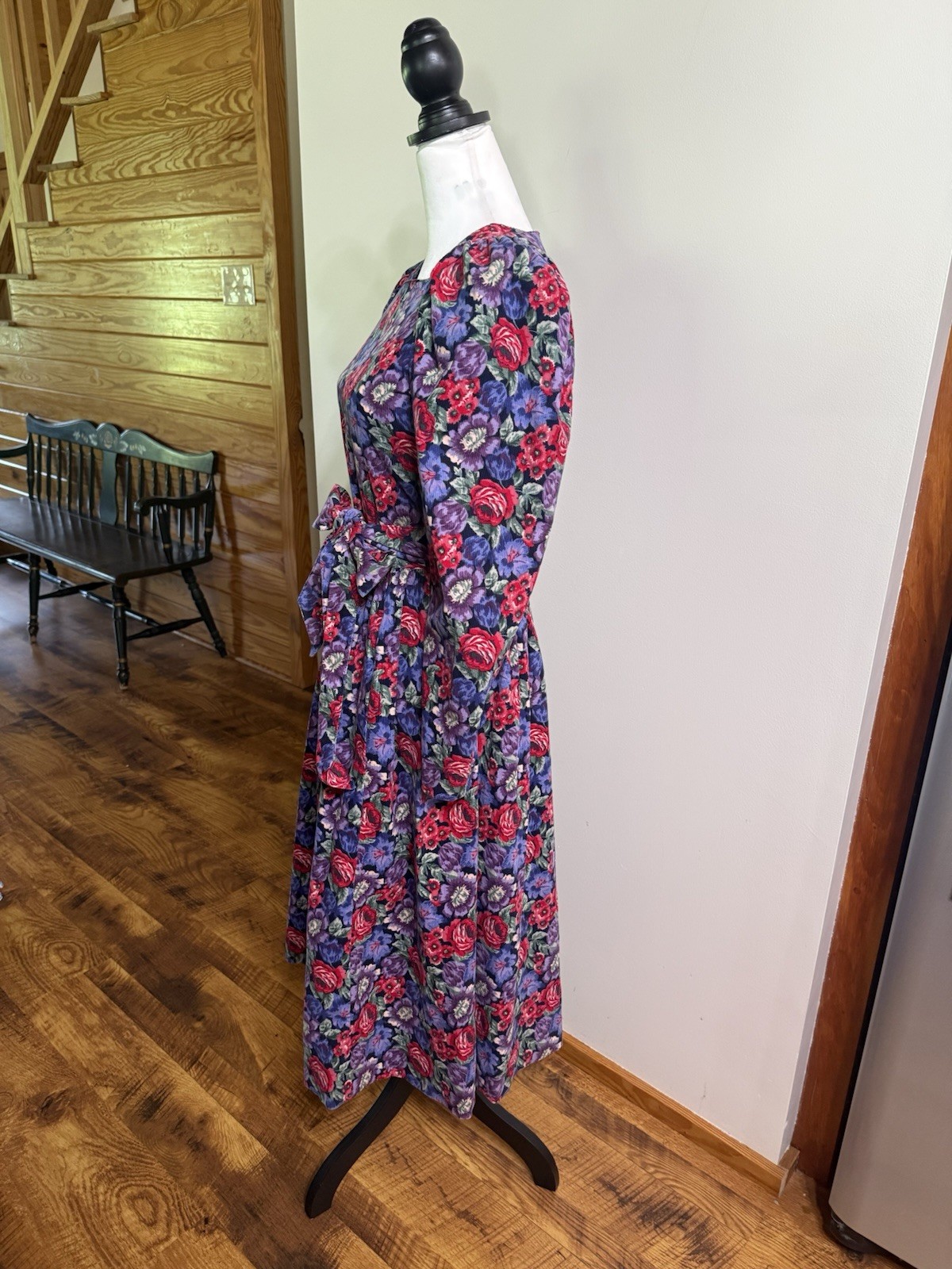 VTG 90s Laura Ashley Blue Red Purple Floral Puff Sleeve Corduroy Dress 6 (S)