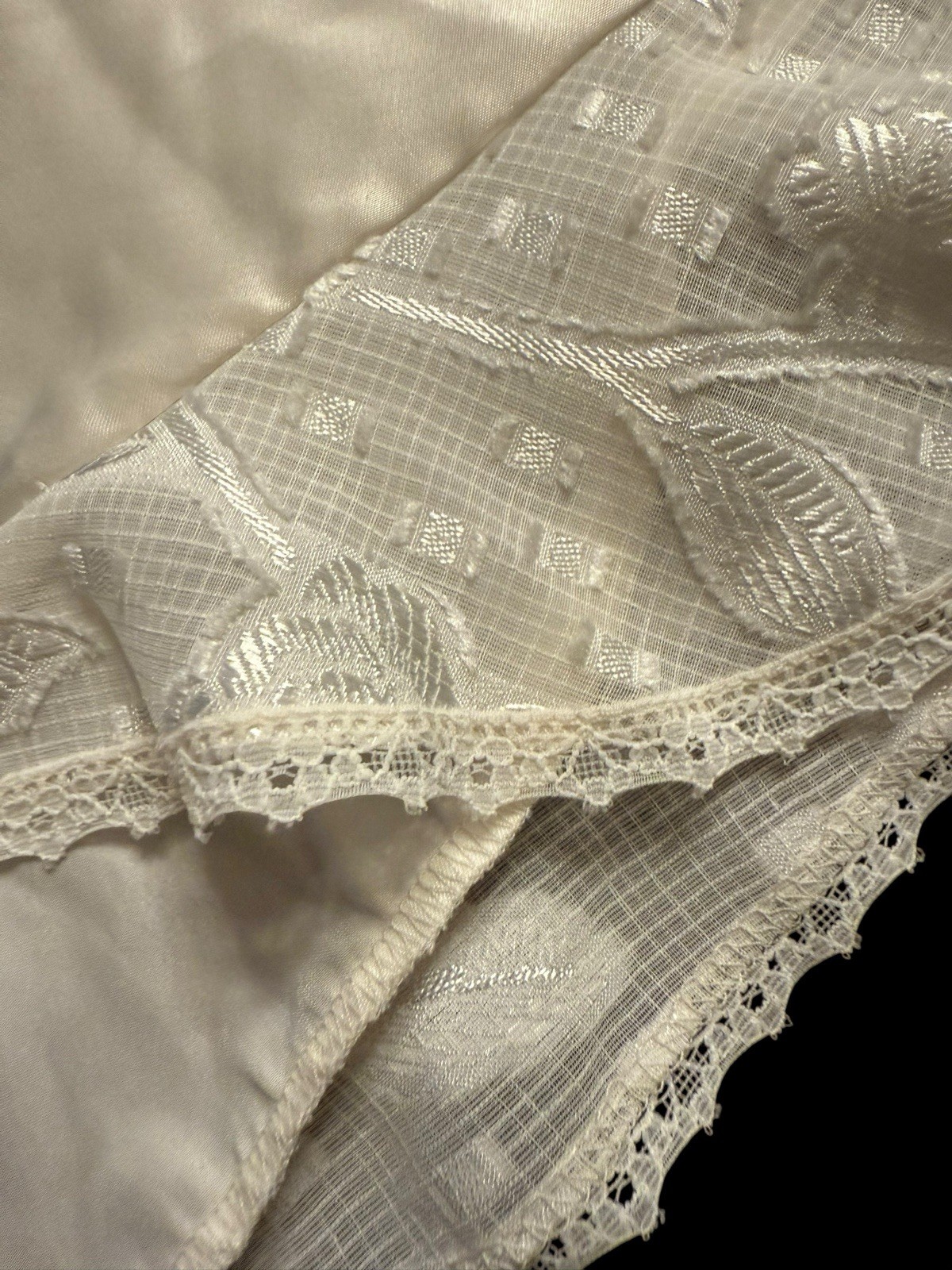 Vintage VANDEMERE Lace Shiny White Satin Body Slip Bodysuit M Flutter Sides