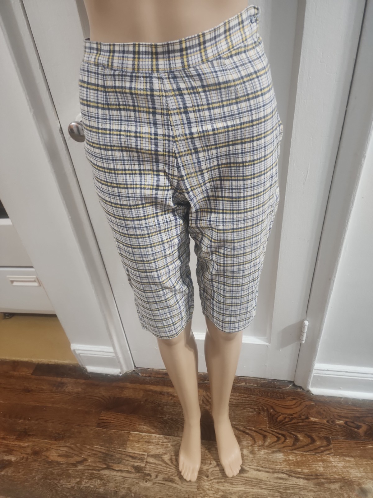 Vintage 1990s Hot Kiss Navy White Yellow Plaid Capri Cropped Pants Size 4/XS