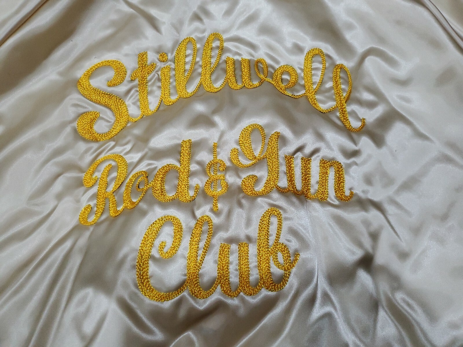 AWESOME VINTAGE LEADER SPORTSWEAR GOLD SATIN JACKET WOMEN’S SIZE 2XL