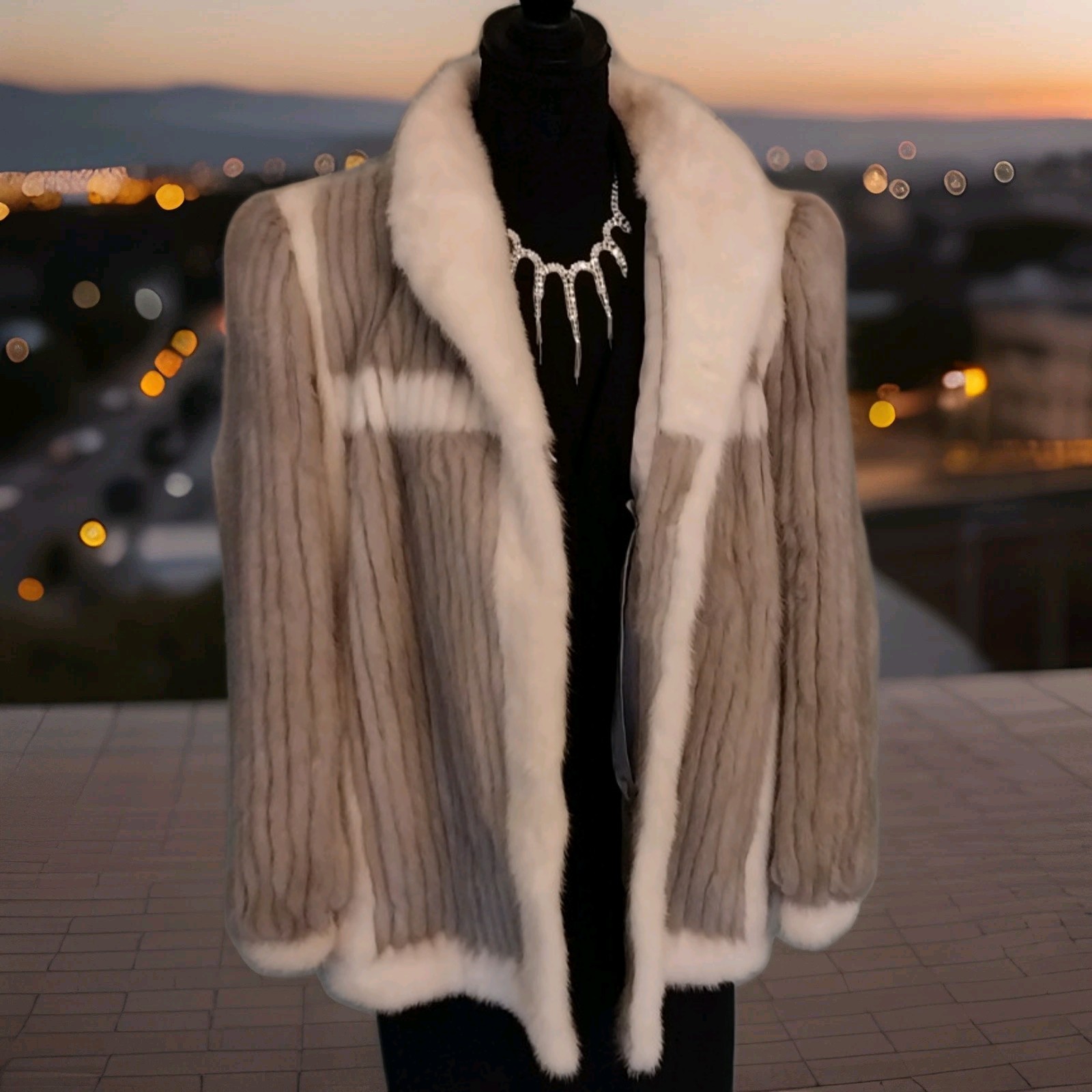 VINTAGE MCM 50’S SWING STYLE MOB WIFE OLD MONEY GREY AND CREAM MINK COAT