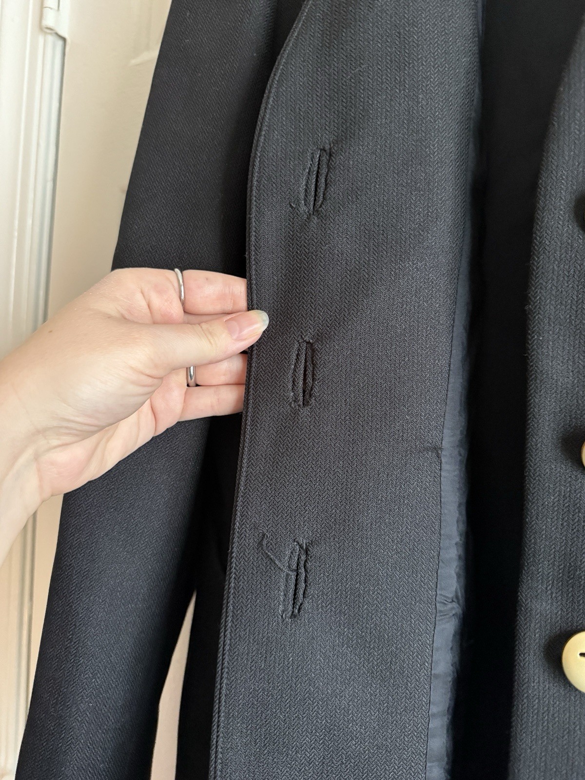 Vintage Dame Black Wool & Silk Blazer with Gold accents sz L-XL/EU 44