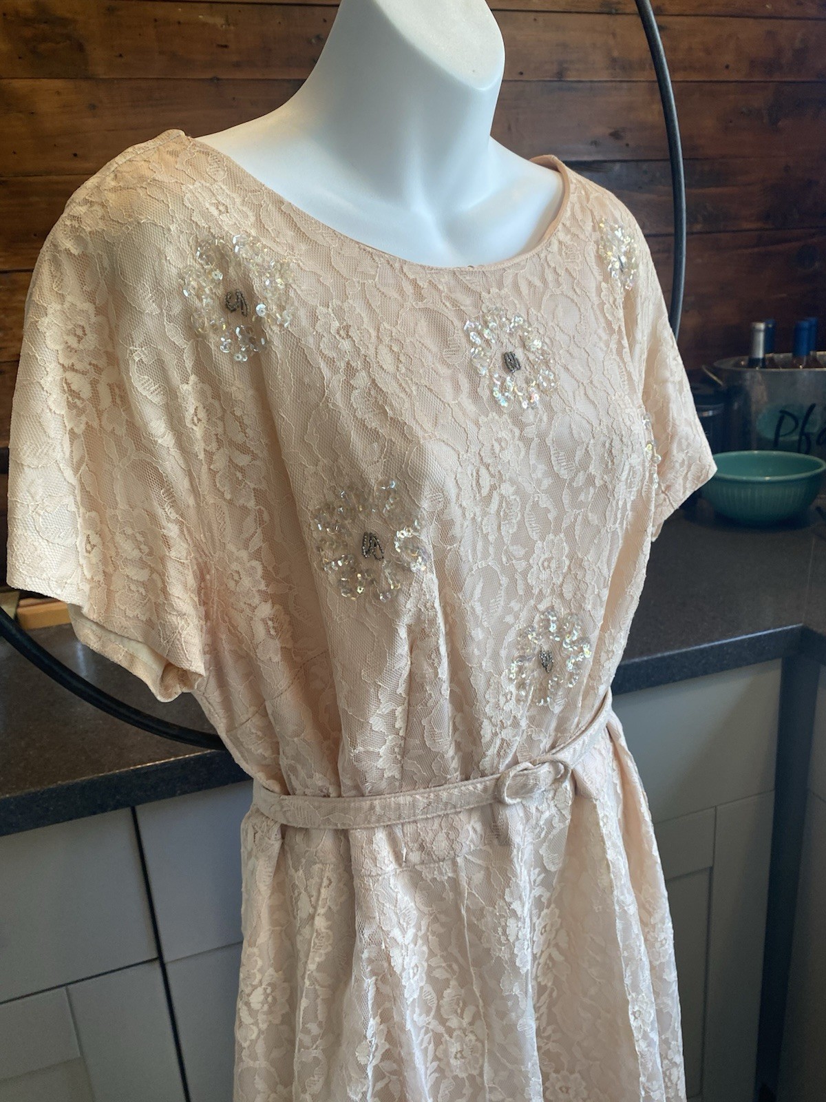 True VTG Handmade 50’s lace Rhinestone Cocktail Dress Ivory Peach 46” Bust