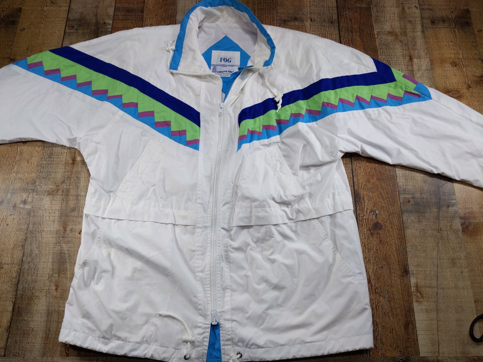Vtg 80s London Fog Womens L Ski Jacket White Green Purple Aztec look bright colo