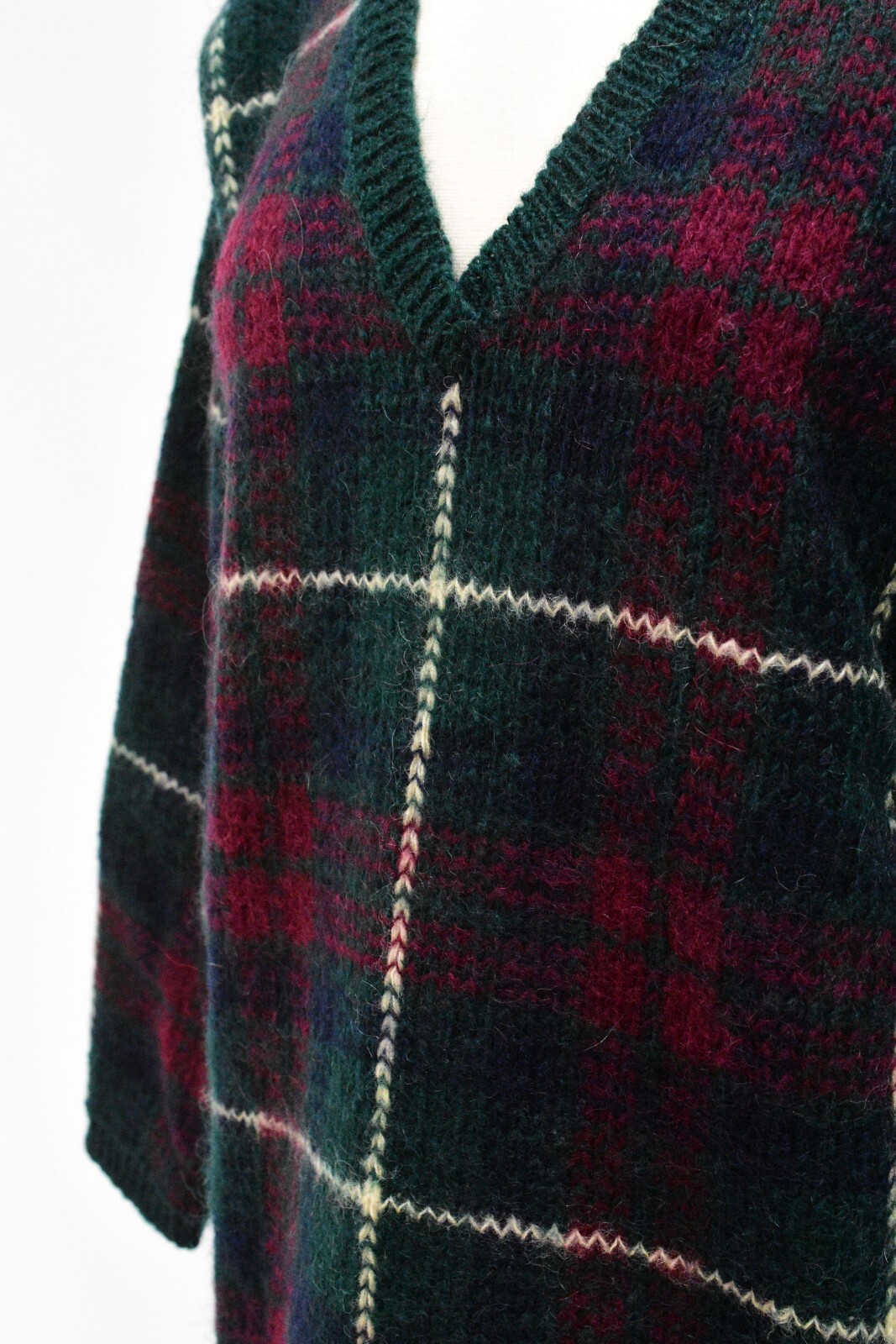 80s Vintage Womens M Plaid V Neck Hairy Tunic Sweater Paul Harris Design