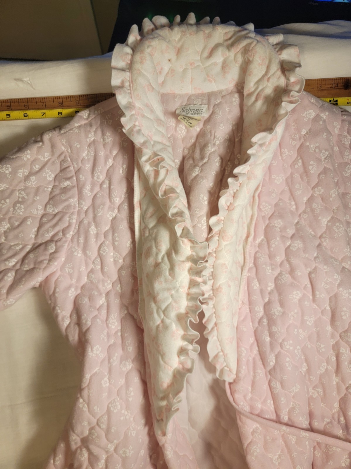 Vintage SANRINA LiIGHTPink & White Long Robe Belted GOLDEN Girls/Grandmacore
