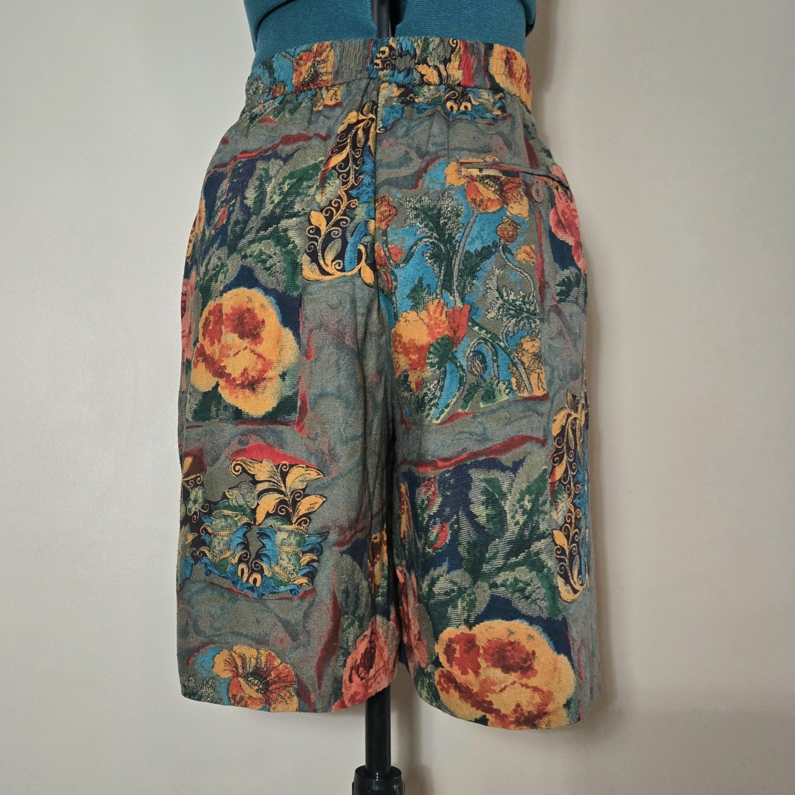 Vintage 1980s Baroque High-Waisted silk Shorts Georgiou Classics Dark Academia