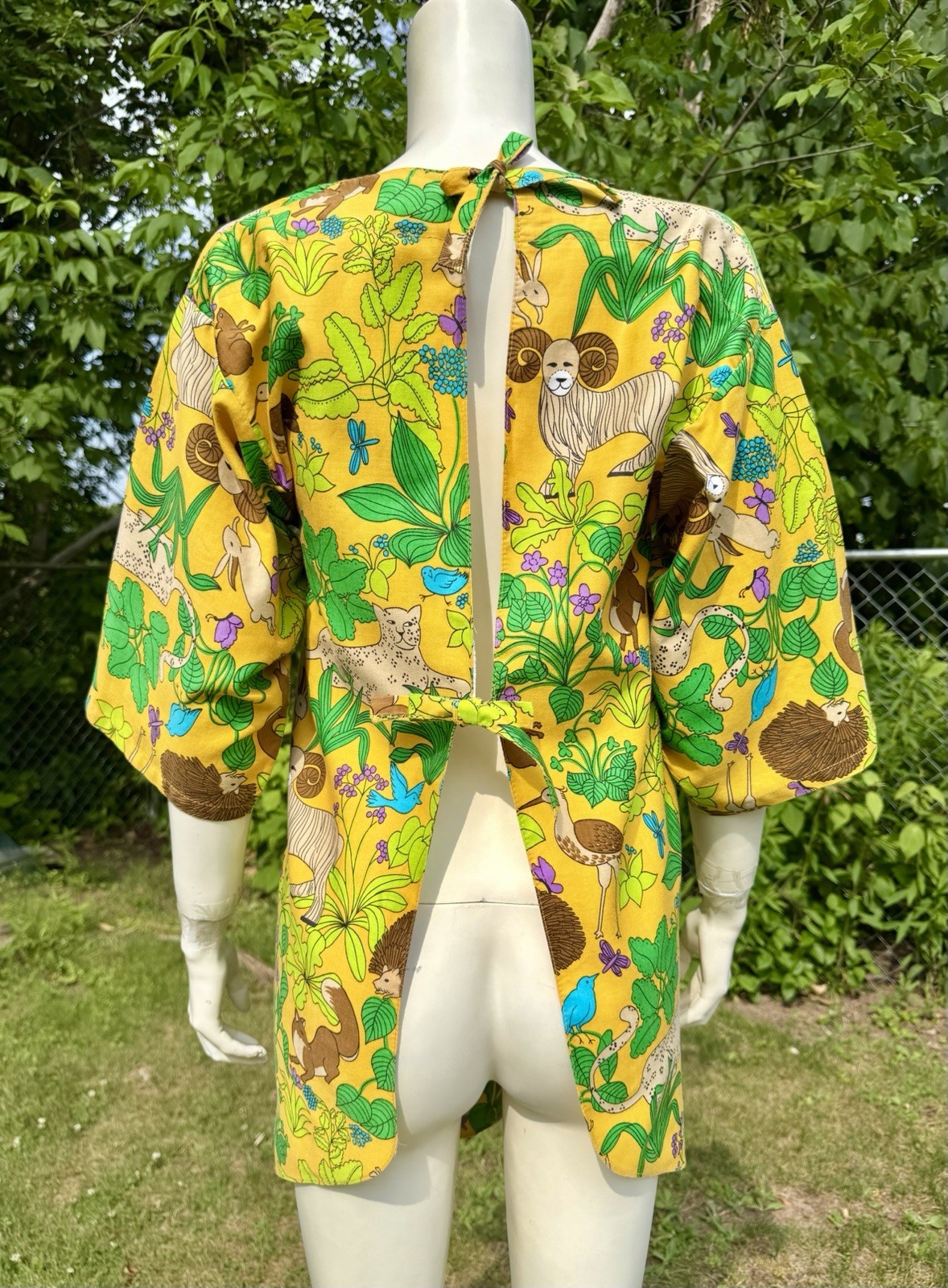 Vintage 1960s Novelty Print Animals DESIGN HOUSE? Artist Smock Apron Top Shirt