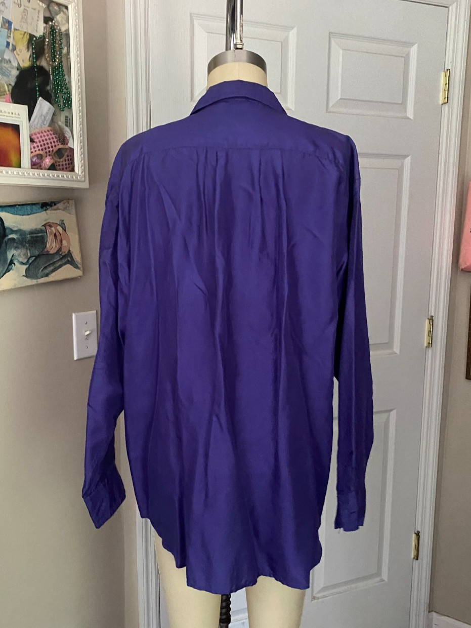 VINTAGE 1990s THE LIMITED 100% Silk Oversized PURPLE Button Down Shirt *SMALL*