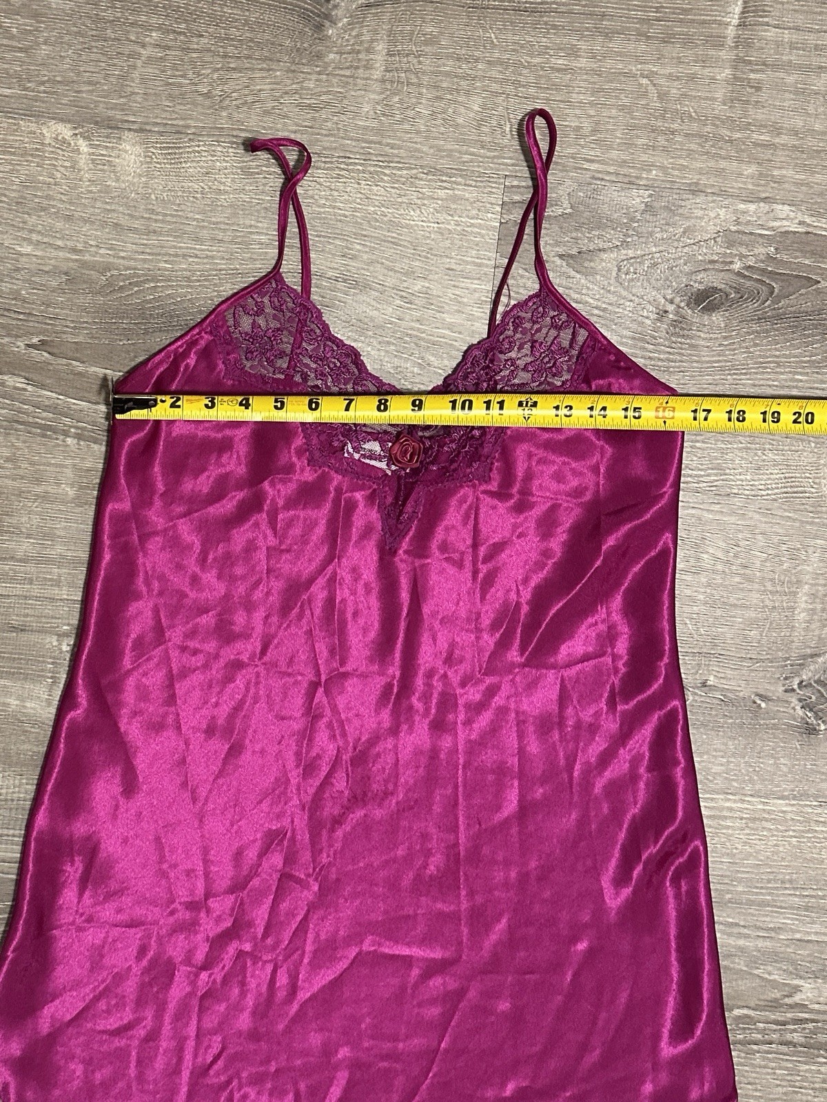 Women’s Vintage Made in USA Romance Du Jour Dark Pink Magenta Slip w Lace Trim M