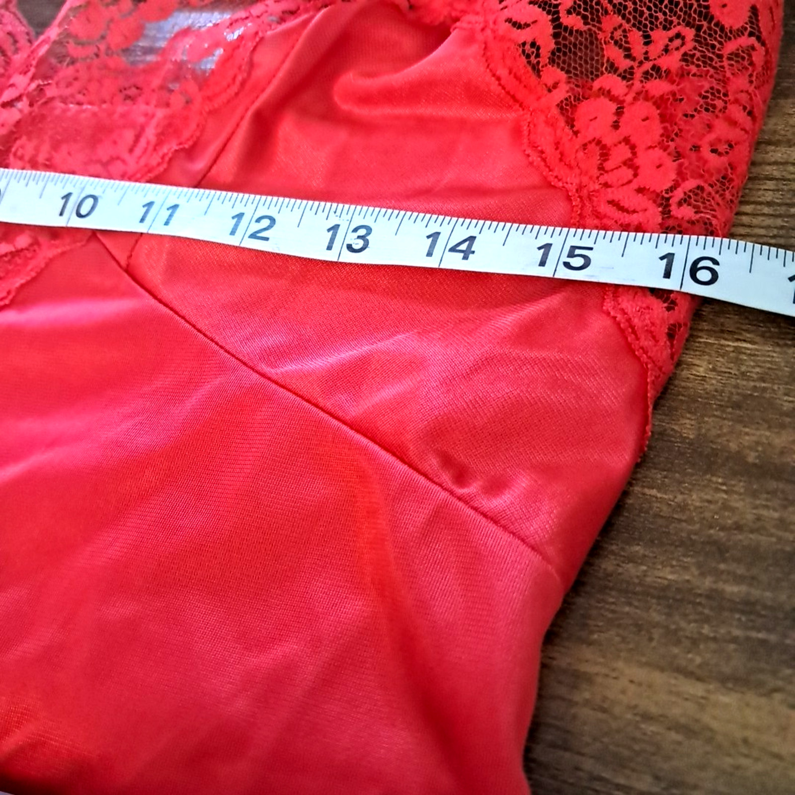 Vintage Dawn to Dusk Lace Satin Nylon Tank Cami Top Size M Red Goth Fairygrunge