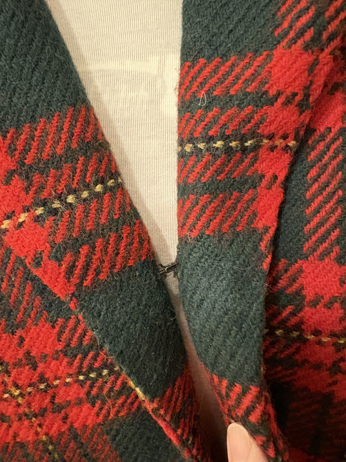 Vintage 1960s Best & Co Fifth Ave. NY Wool Plaid Cape Red and Green Plaid