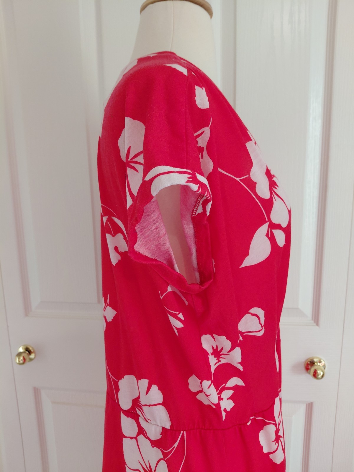 Vintage 1980s Does 1940s Hawaiian Tabby Dress Red White Hibiscus Size Large