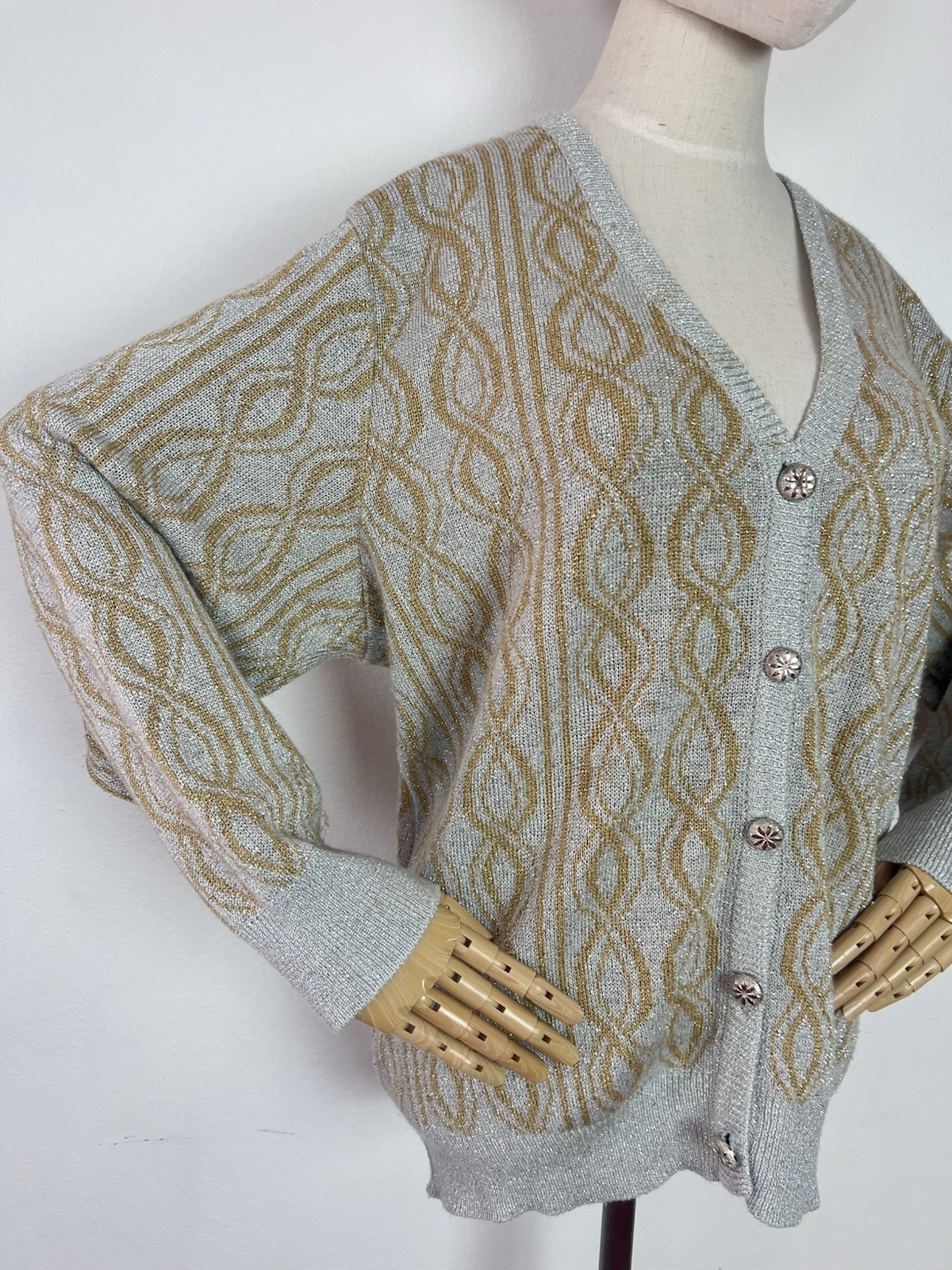 LILLY Of CALIFORNIA 80’s Vintage Women’s Silver & Gold Lurex Cardigan Sweater XL