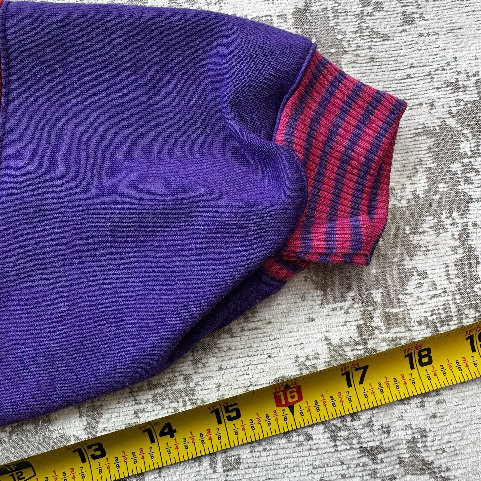 Vintage 90s Color Block Sweatshirt Pullover size Medium Pink Red Purple