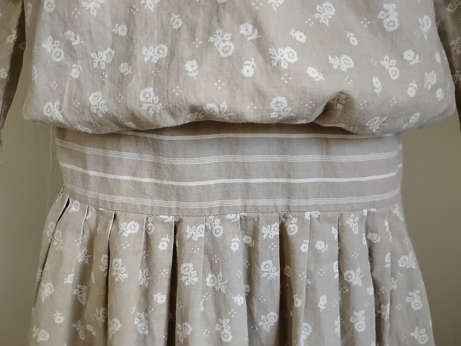 Vtg You Babes Drop-Waist Edwardian V-Neck Prairie Cottage Dress Calico Floral S