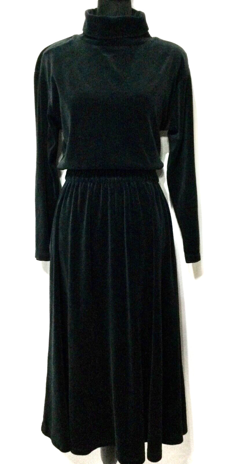 Women’s vintage 1990s FADS Black Velvet Dress Size Medium