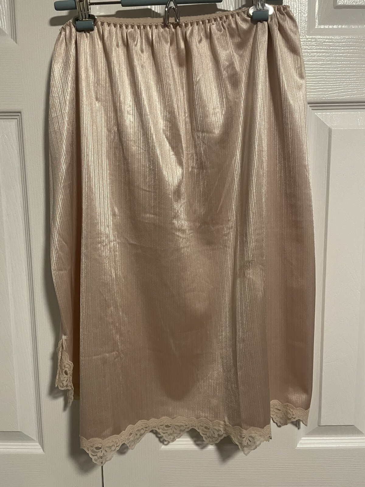 Leading Lady Slip (Size Large)