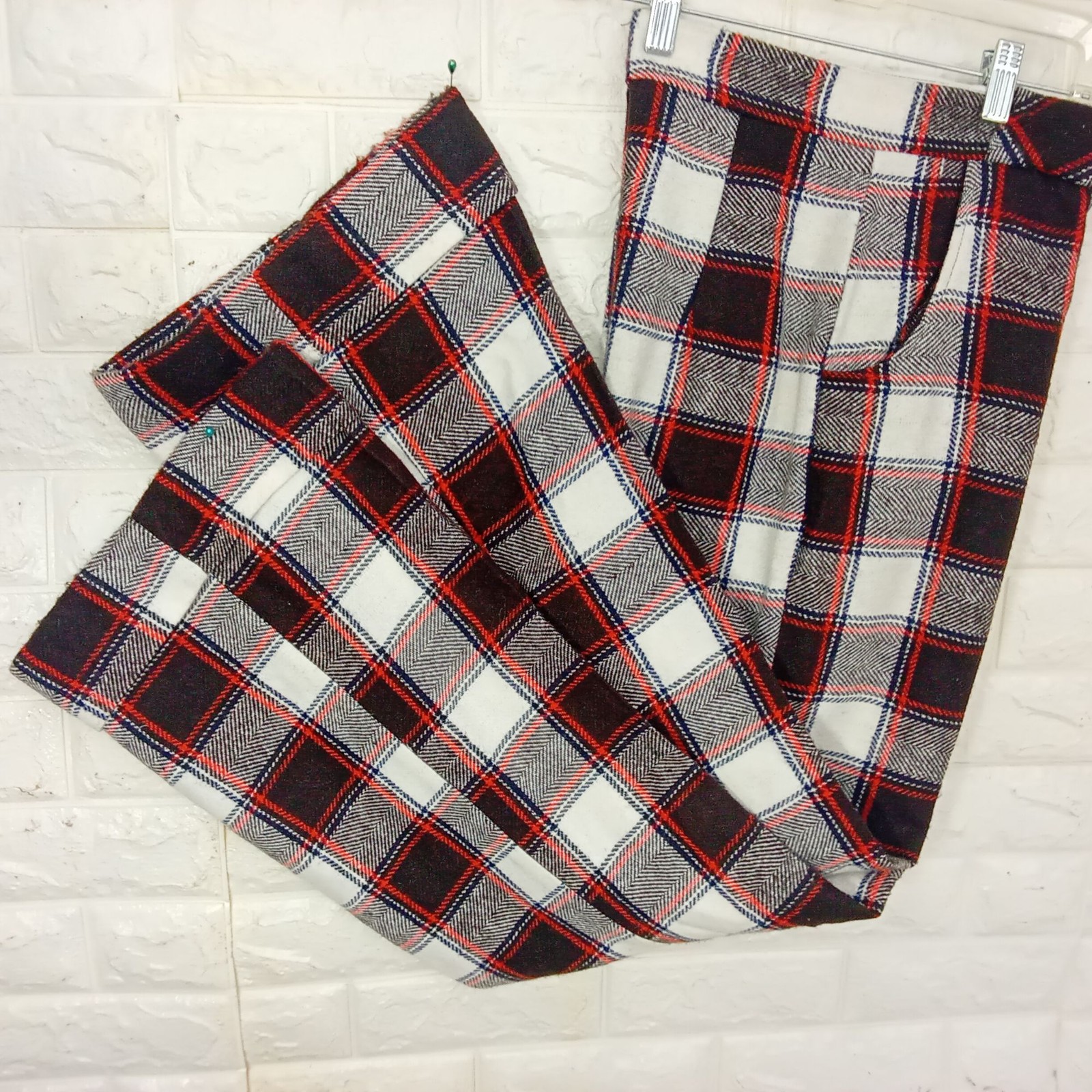 Vintage 60s-70s JC Penney Fashions Plaid Pants WideLeg Cuff Highrise Pocket (14)