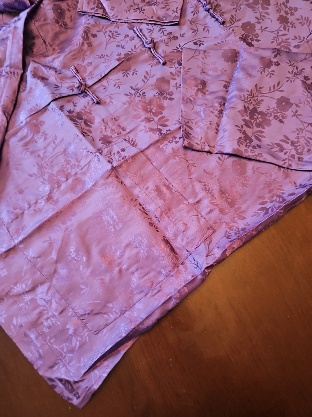 New Vintage Bloomingdale’s Oriental 2 Piece Long Sleeve Pajama Set Purple Floral