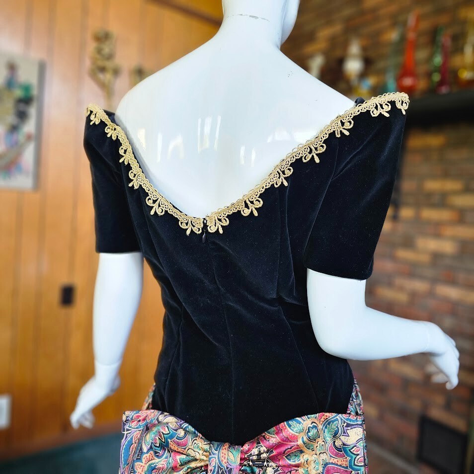 Vtg 80s Ornate Maximalist Off Shoulder Velvet Formal Evening Dress Ball Gown M/L