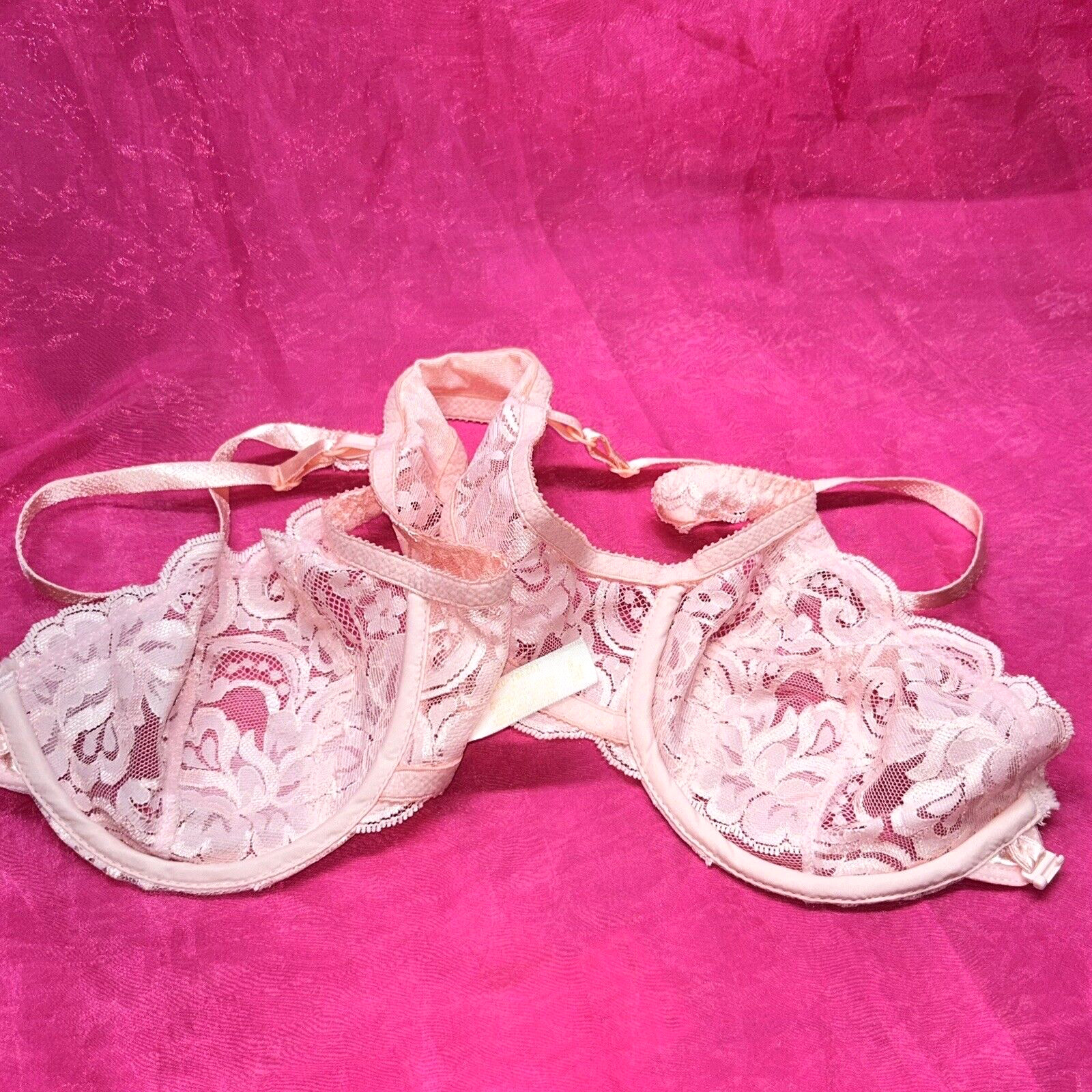 VTG Vintage Victoria’s Secret Gold Label NWOT Bra Pink Satin Lace size 36B