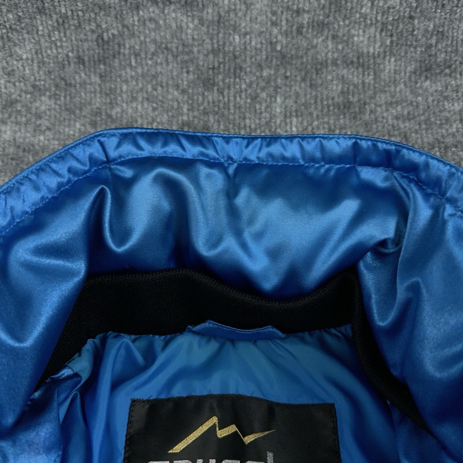 Vintage 80s 90s Snuggler by Kaelin Shiny Blue Down Puffer Ski Jacket US6