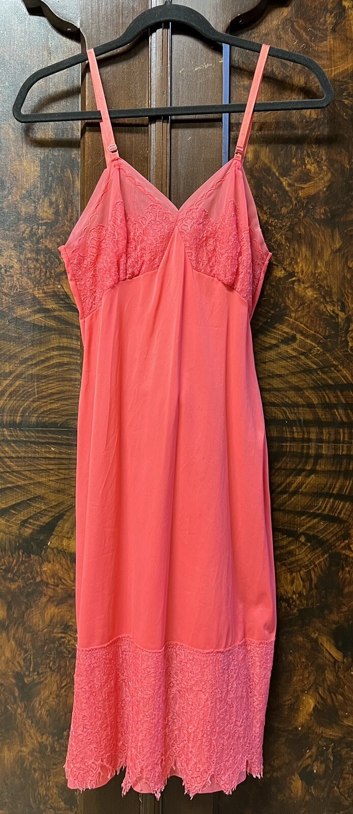 Vtg 50s/60s Luxite Kayser Slip Sz 32 Red/Pink & Lace Nylon Midi Repaired
