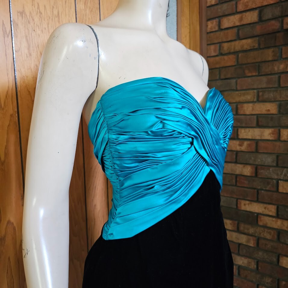 Vintage Vicky Tiel Paris Couture Strapless Corset Mini Velvet Cocktail Dress XS