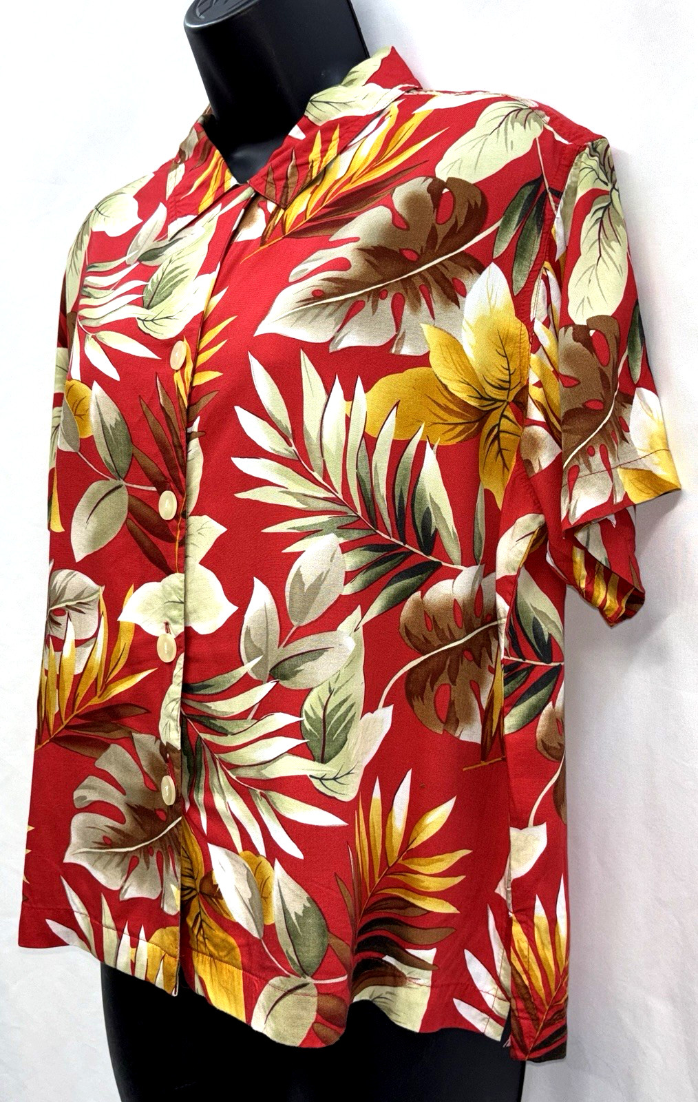 VTG Basic Editions Women Size M Button Up Short Sleeve Top Rayon Red Hawaiian