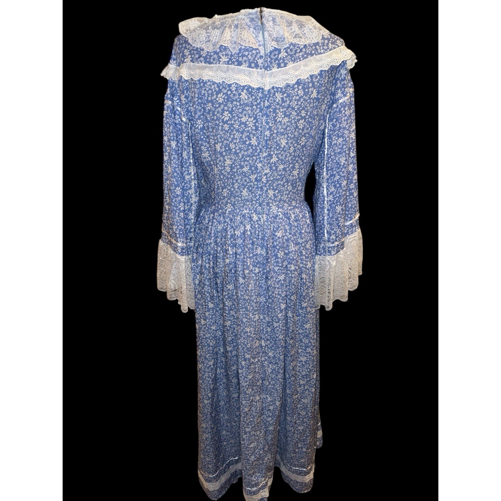 Prairie Style Maxi Dress Women’s L Blue Floral Lace Romantic Victorian Revival