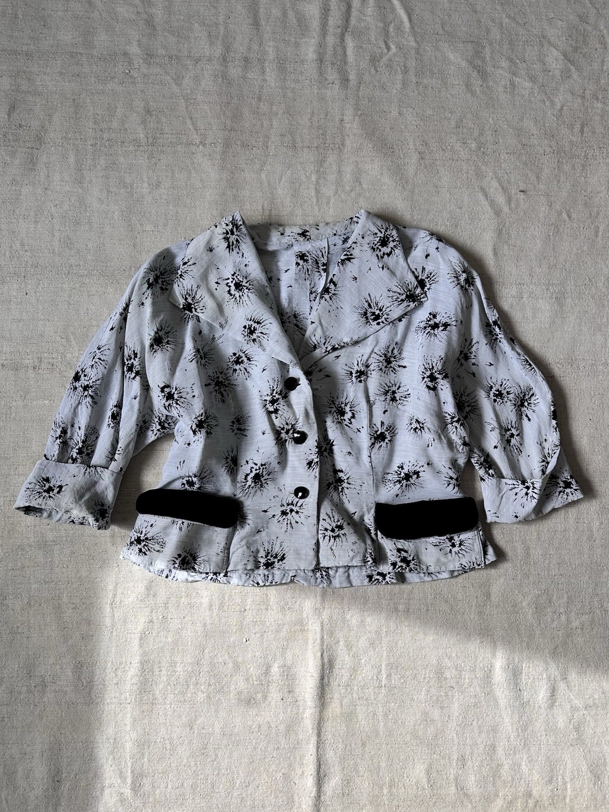 1940s Vintage French Rayon Jacket Blouse Grey Printed Top Womens Medium