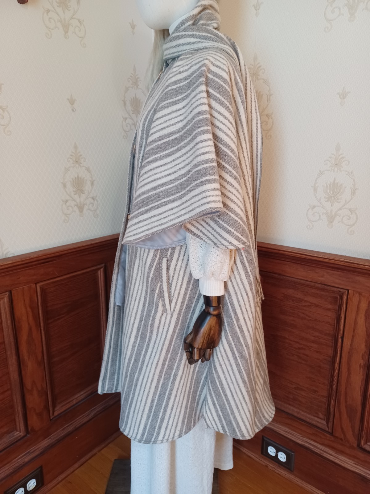 Vintage 1960s/1970s Grey Stripe Wool Boho Victorian Cottagecore Cloak Coat