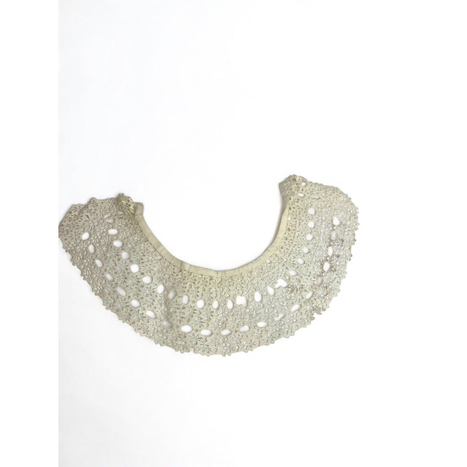 1800s Lace Collar 19th Century Victorian White Floral Pattern 10.5 Inch