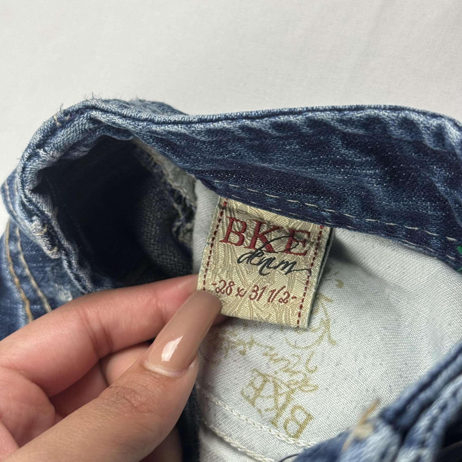 BKE Denim Shorts Womens 28 Blue Rolled Cuff Embroidered Pockets Casual