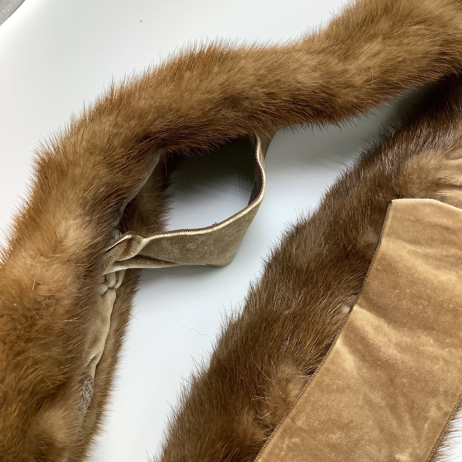 Vintage Mink Fur Scarf Collar with Velvet Lining and Coat Clips Brown No Tag 34”