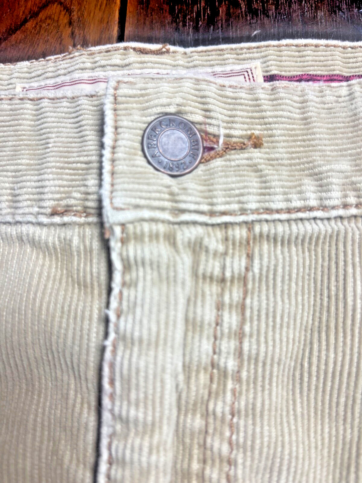VTG Y2K Abercrombie & Fitch Womens 6 W32” /L13 “Corduroy Western Mini Skirt
